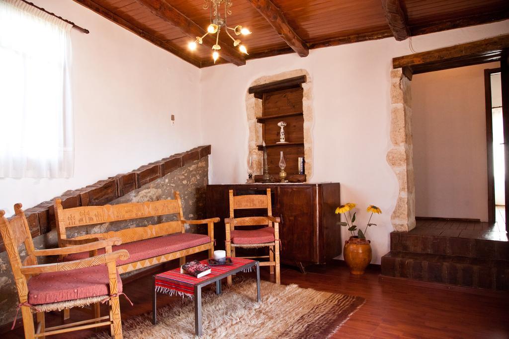 Tsivaras Villas Rum bild