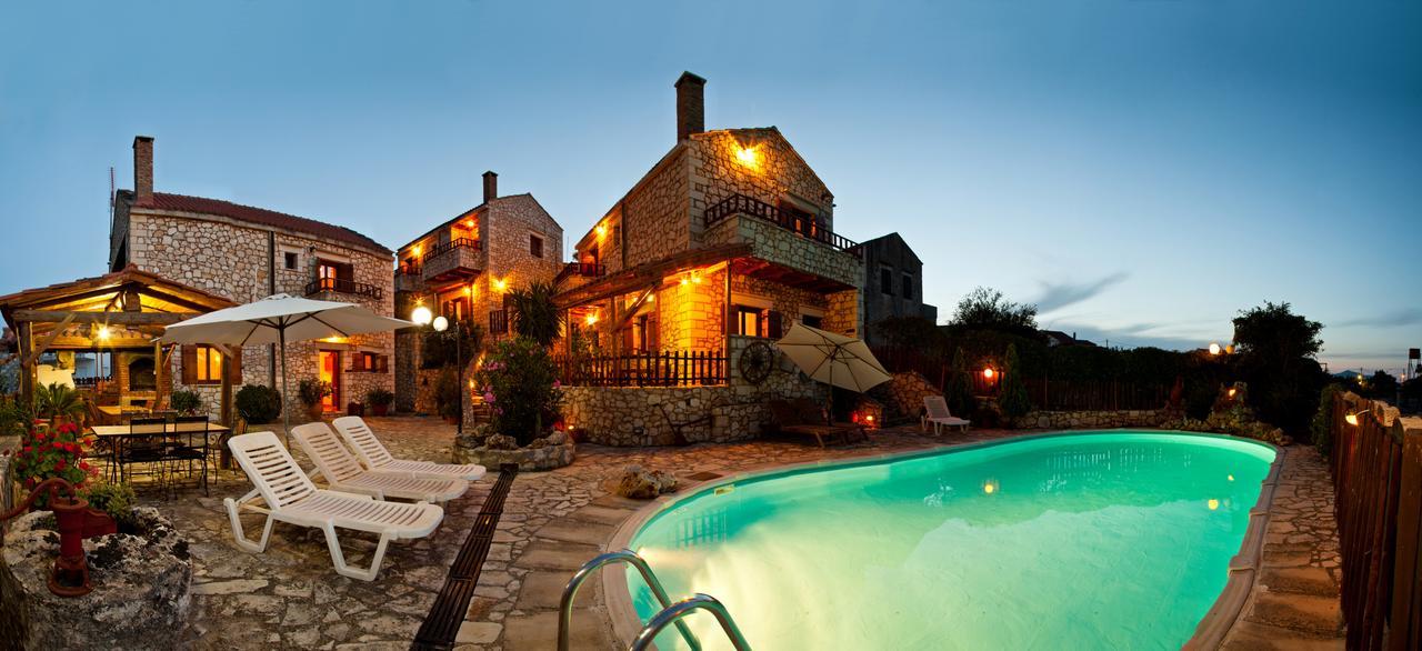 Tsivaras Villas Exteriör bild